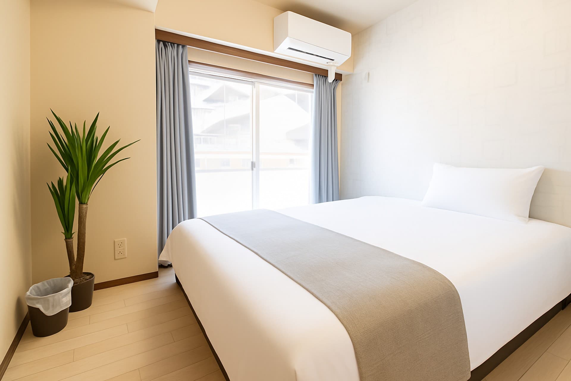 Plat House Kitashinjuku (80㎡ 3LDK House) - Plat House Shirokanedai Bedroom A: Queen Bed / Bedroom B: Queen Bed / Bedroom C: Double Bed / Living: Queen Sofa Bed up to 10 guests